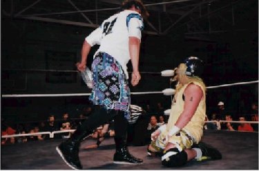 w2.jpg (22223 bytes)